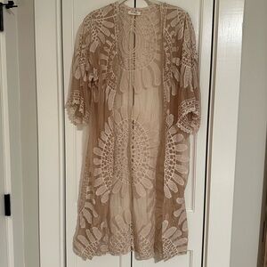 Women’s tan sheer kimono